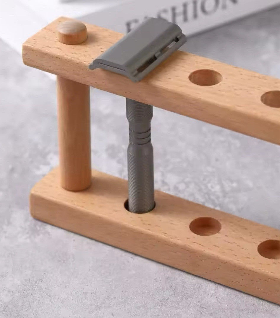 Wood Safety Razor Display Stand – 7 Holes, Countertop Storage for Razors