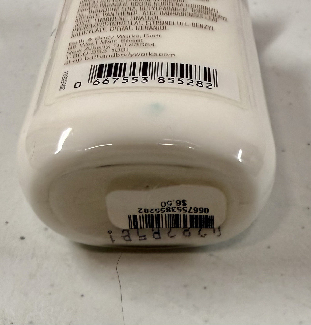Bath & Body Works Snowy Peach Berry Body Lotion 3 fl oz - Retired & Brand New