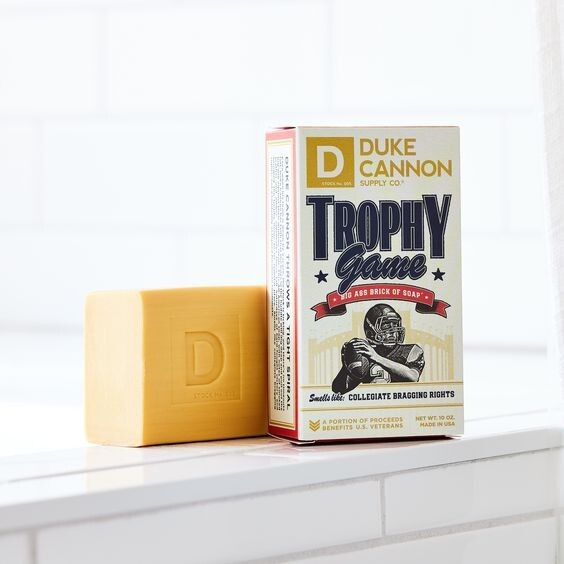 Manly Exfoliating Bar Soap with Leather & Amber - Large 10oz