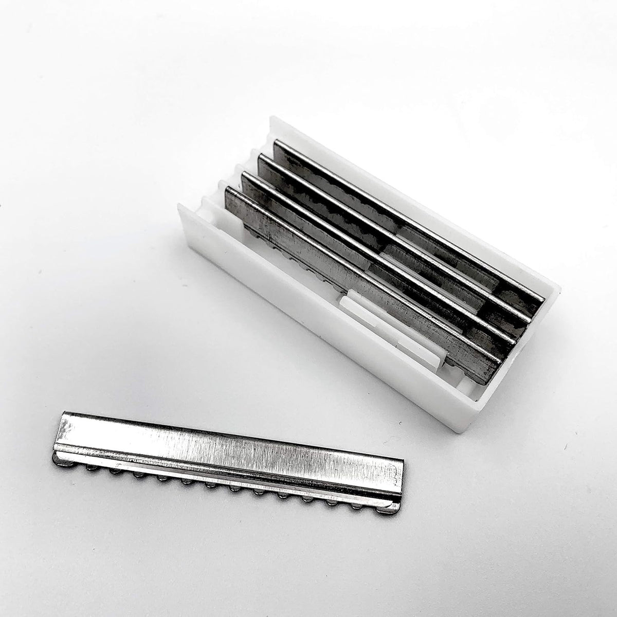 Professional Hair Thinning Texturizing Razor with 5 Blades - Hair Styling Tool