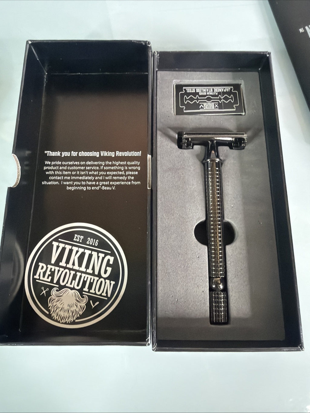 Long Handle Double Edge Safety Razor - Butterfly Open Traditional Shaving Tool