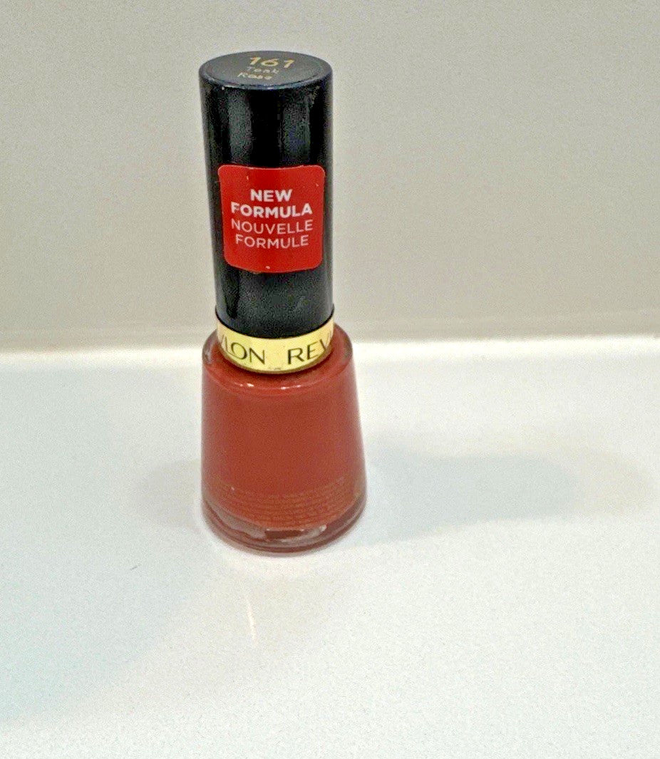 Revlon Super Lustrous Nail Enamel 161 Teak Rose - High-Shine Nail Polish 0.5 Fl Oz