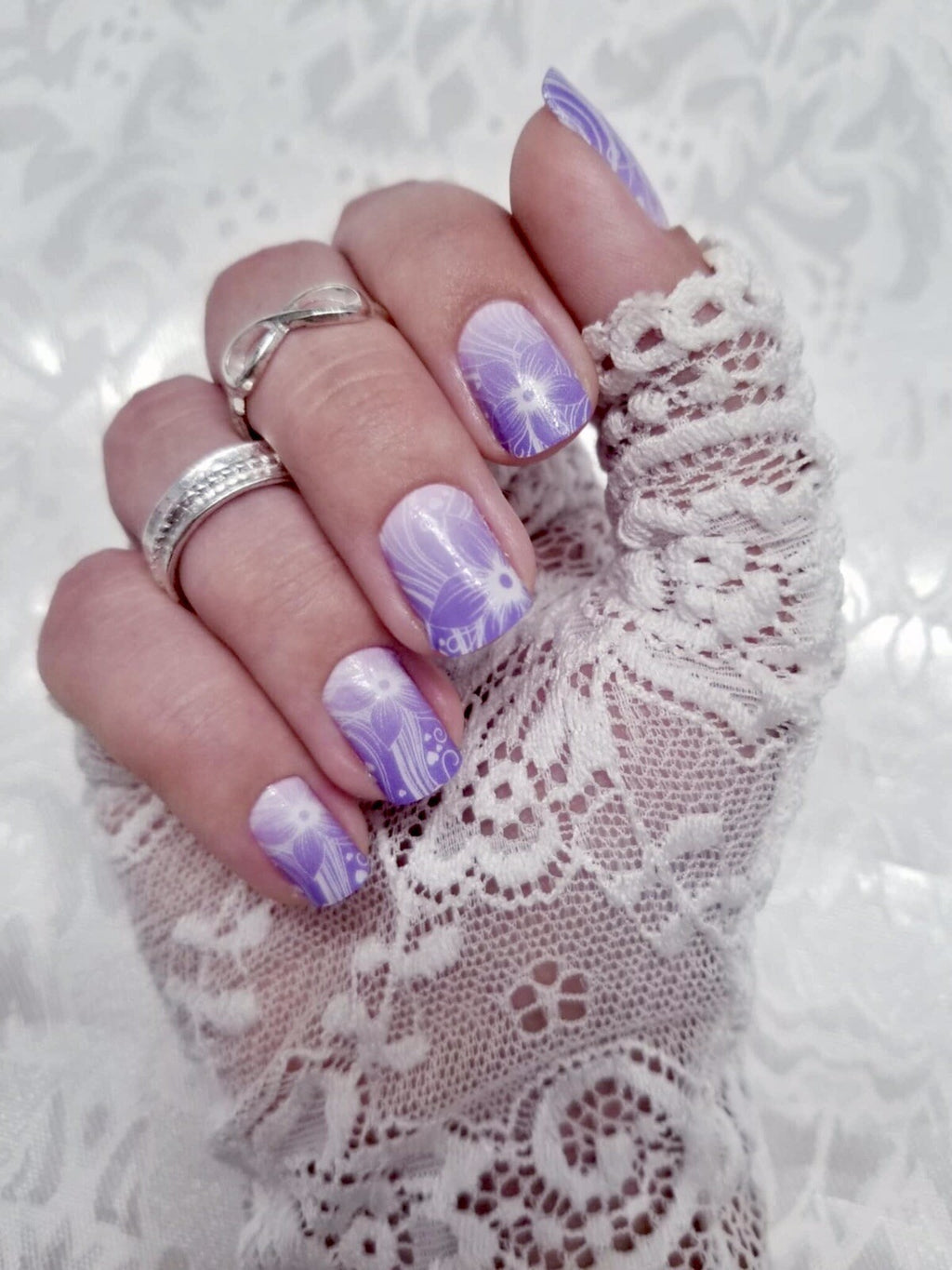 Color Nail Polish Strips 16 Pack - Custom Floral Glow Nail Art