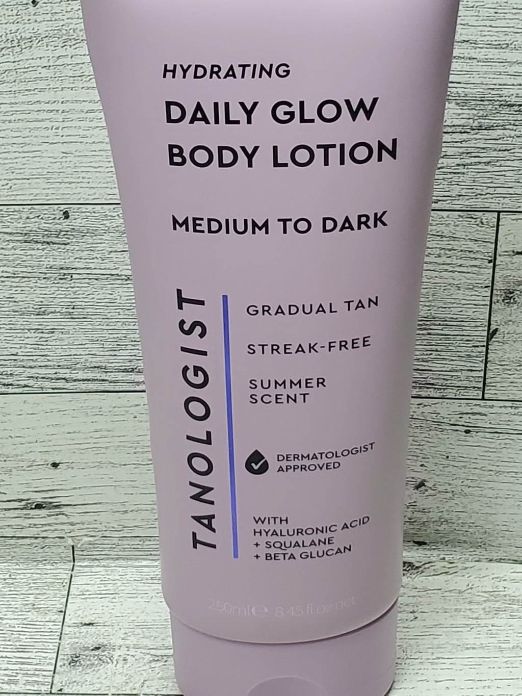 Hydrating Daily Glow Body Lotion for Medium/Dark Skin - 8.45 fl oz