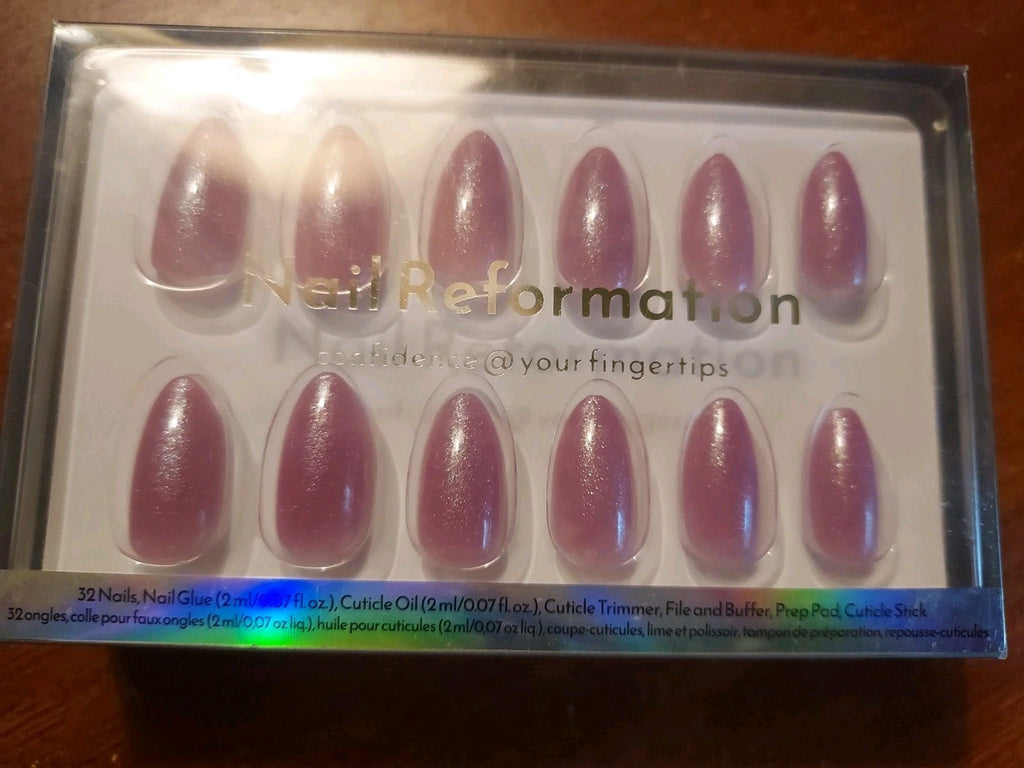 False Nails Set - Short Almond Shimmer Berry Sangria 32 Nails