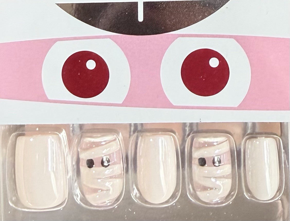 Halloween Acrylic Short Squoval Nail Set - Mummy Dearest Monroe