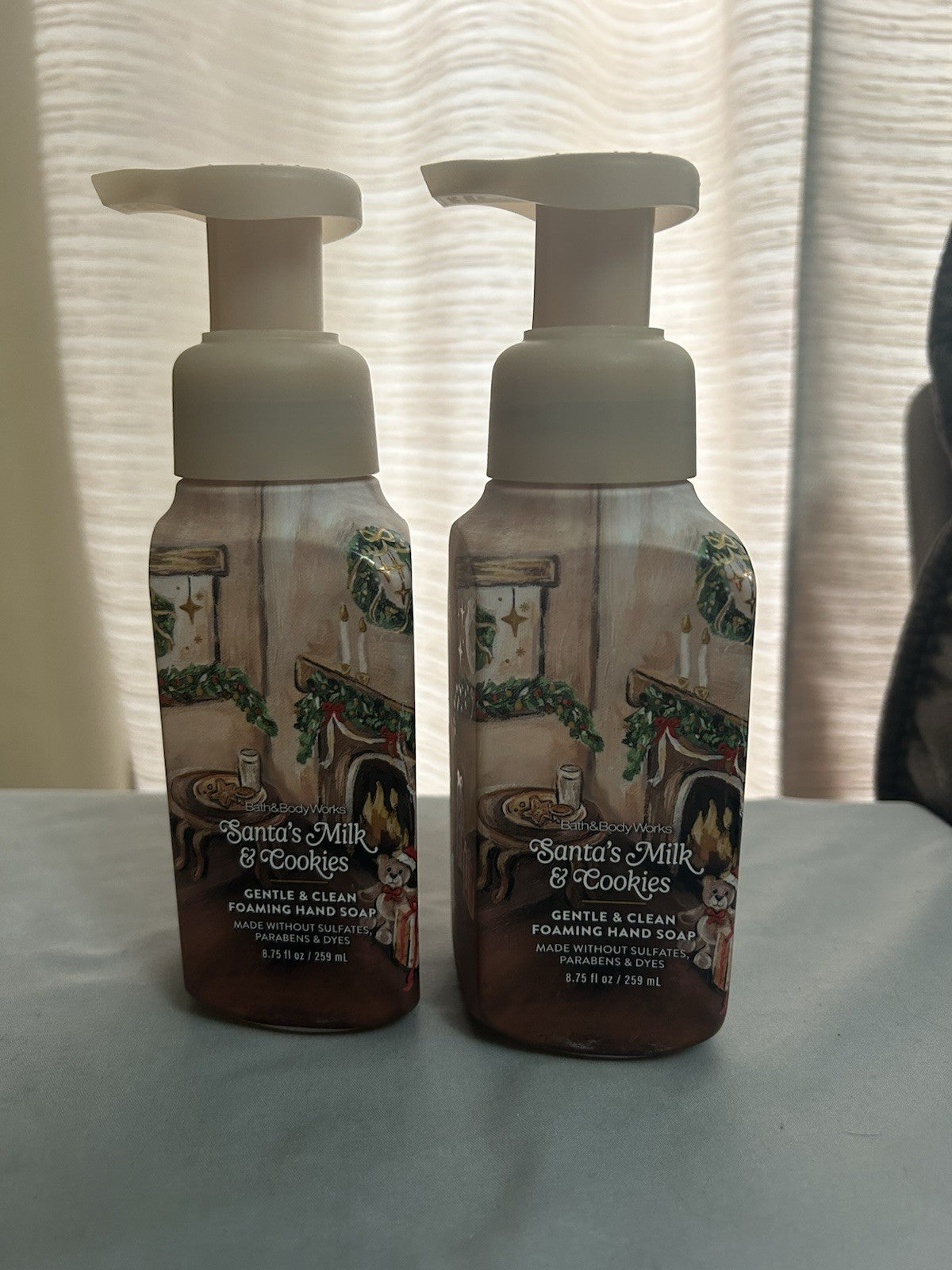 Bath & Body Works Santa's Milk & Cookies Hand Soap Set of 2 - Gentle Foaming