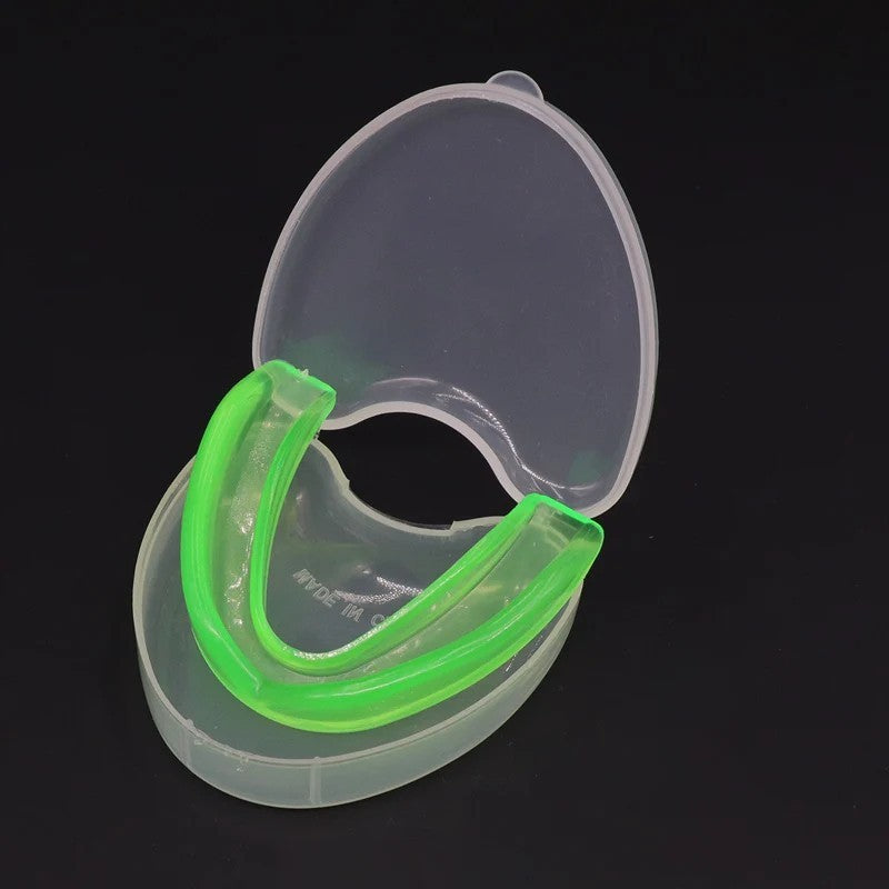Sports Mouth Guard - Boil & Bite Adult Protection for Contact Sports