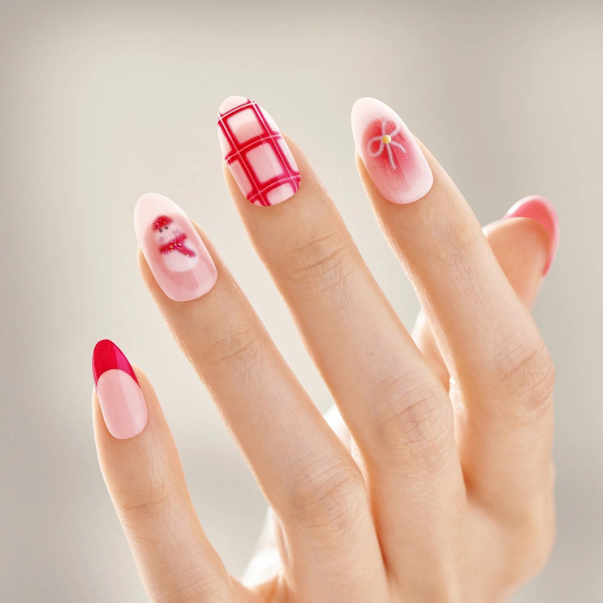 Holiday Christmas Press On Nail Kit - Instant Manicure with 30 Nails