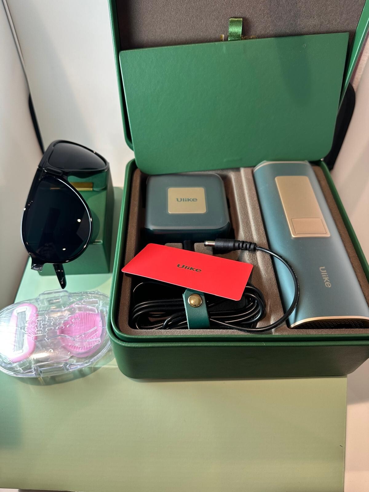IPL Hair Removal Device with Ice Cooling Technology - ULIKE