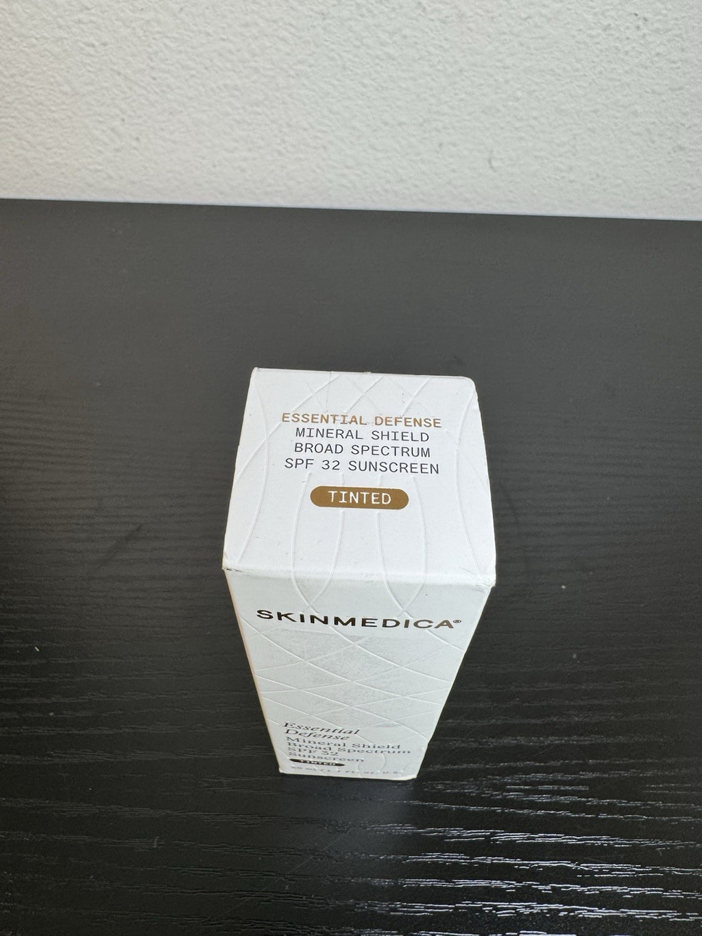 Mineral Sunscreen Tinted SPF 32 - Essential Defense Skin Shield 1.7 oz