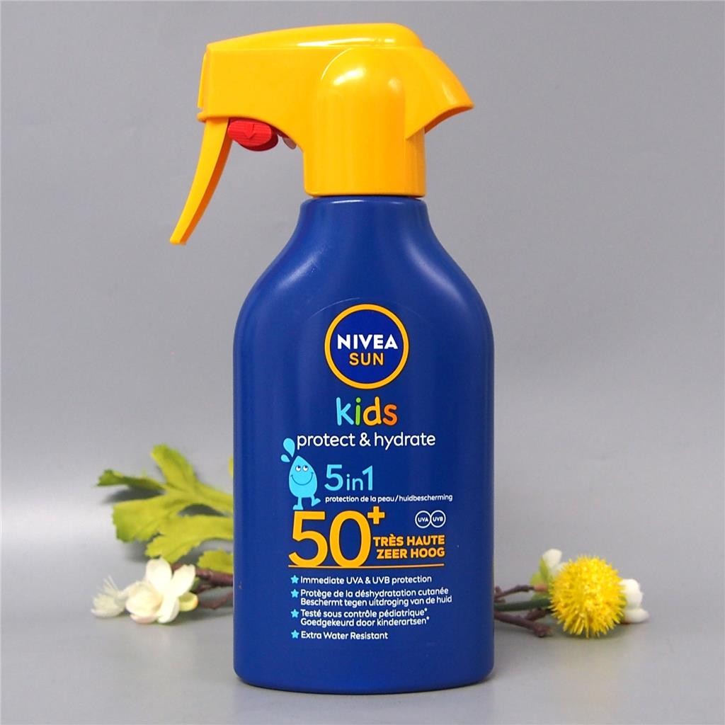 Kids Sunscreen Spray SPF50+ Hydrating & Water-Resistant Sun Protection 270ml