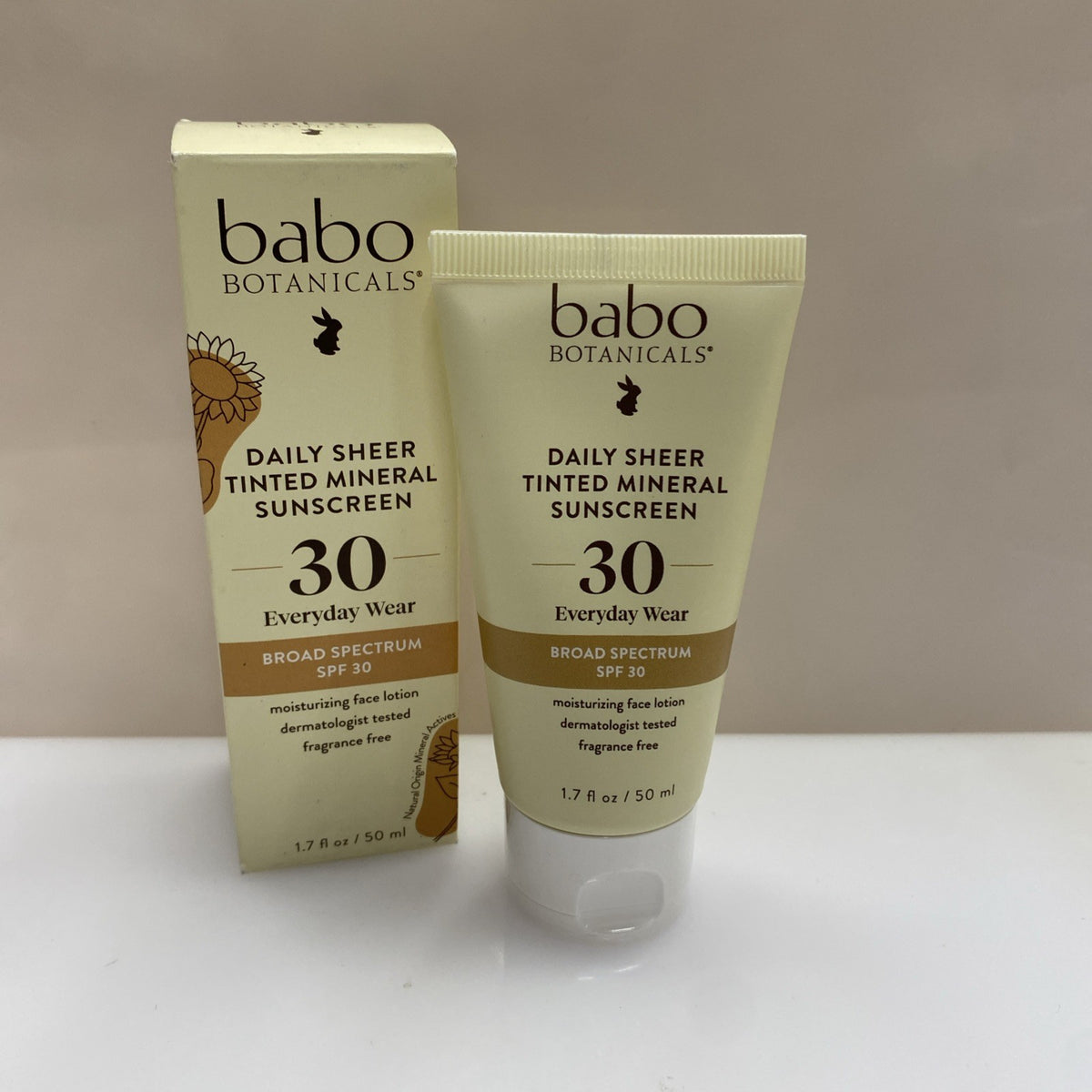 Mineral Sunscreen SPF 30 Tinted Face Sunscreen with Sheer Finish - Sealed