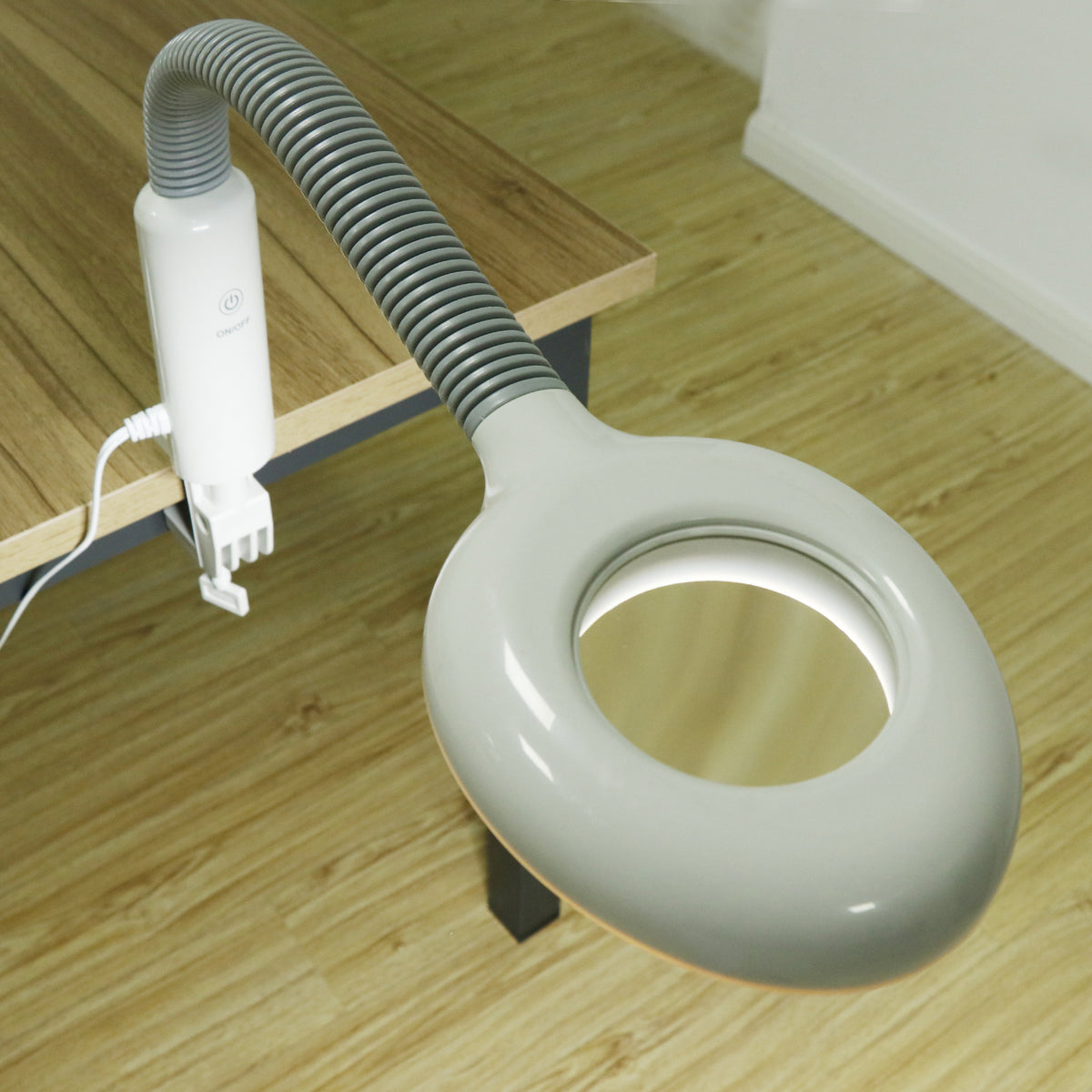 Facial Steamer with Magnifying Lamp for Salon Spa Skin Care Equipment