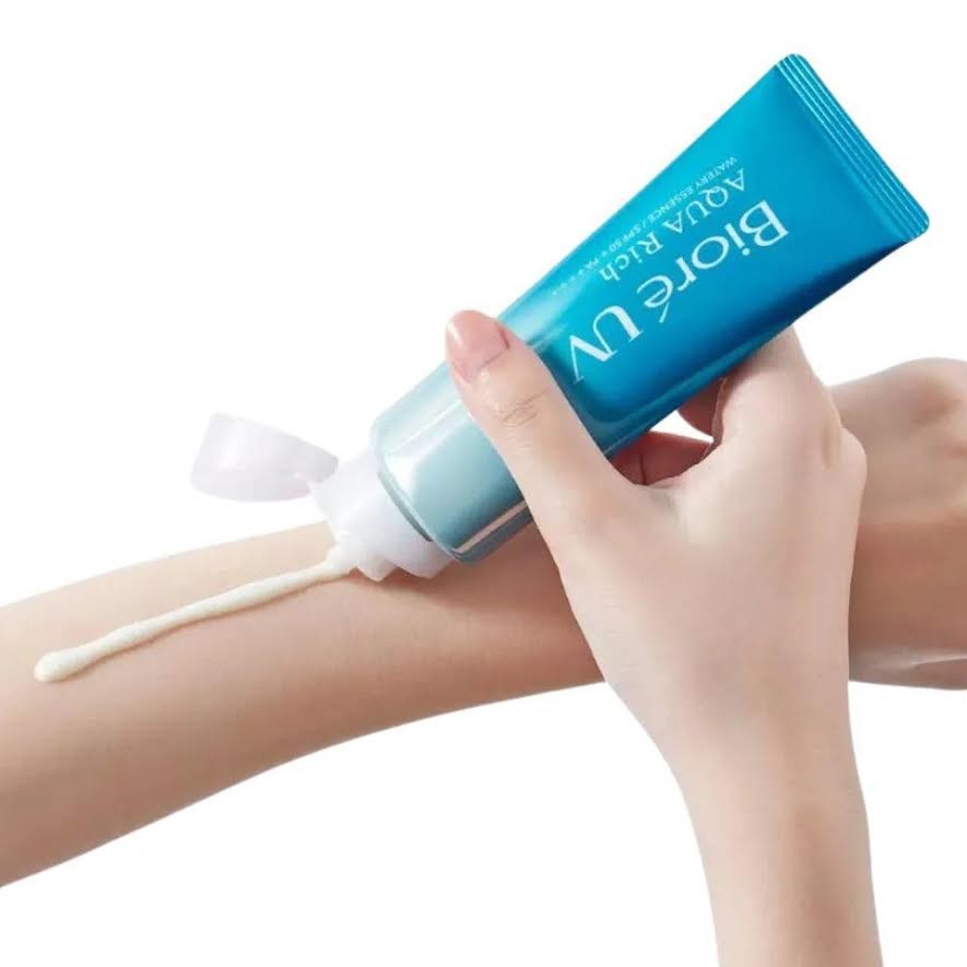 SPF 50+ PA++++ Water-Based Sunscreen Lotion 85g - Water Aqua Rich Essence