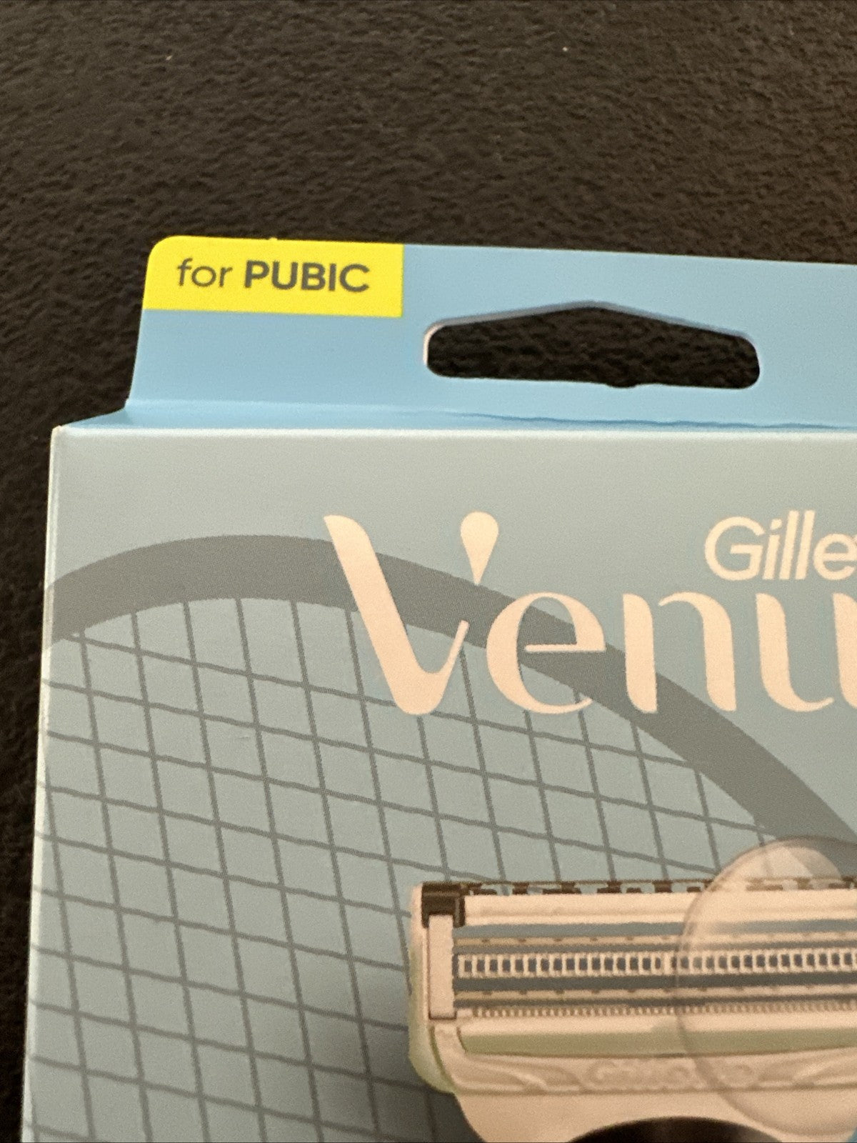 Gillette Venus Pubic Hair & Skin Razor Limited Edition with 2 Cartridges