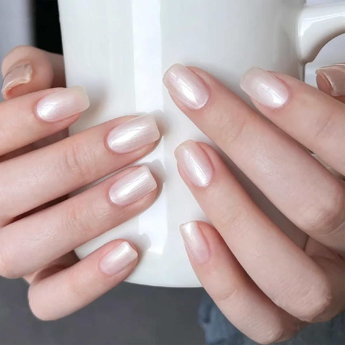 Pearl White Nail Polish 10ml Quick Dry Iridescent Shimmer for Nail Art