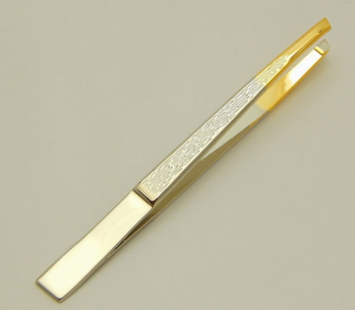 Eyebrow Tweezers - Silver and Gold Slant Tip Precision Tweezer