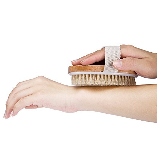 Natural Body Scrub Brush with Long Wooden Handle – Exfoliating Bath & Shower Tool