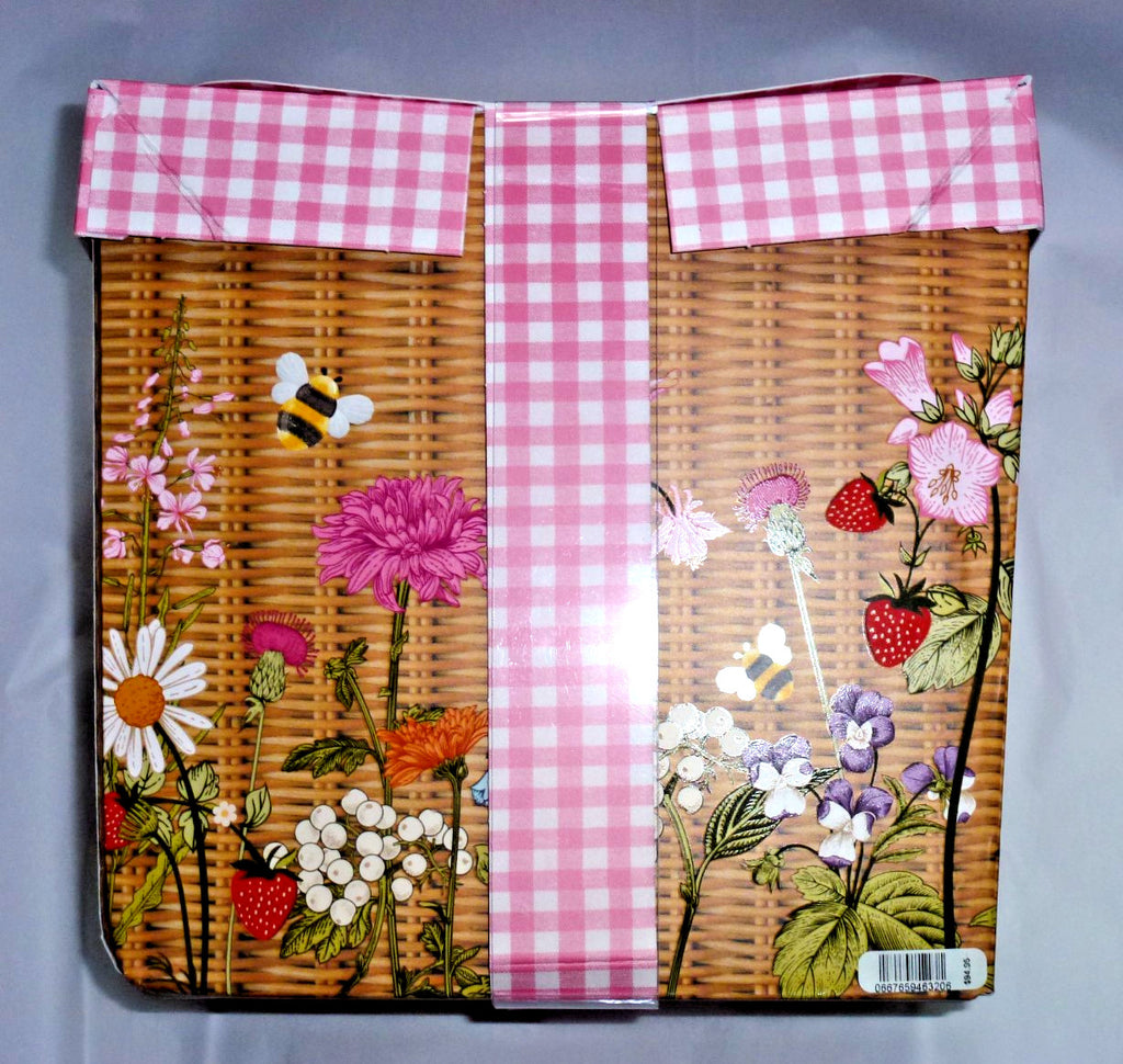 Mother's Day 2026 Picnic Basket Gift Set with Candles & Fragrance Diffuser