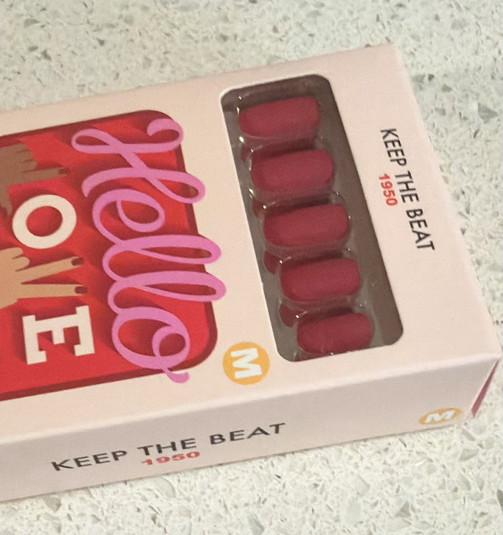 Press On Nails Short Square Deep Red Matte Keep The Beat - Manicure Set