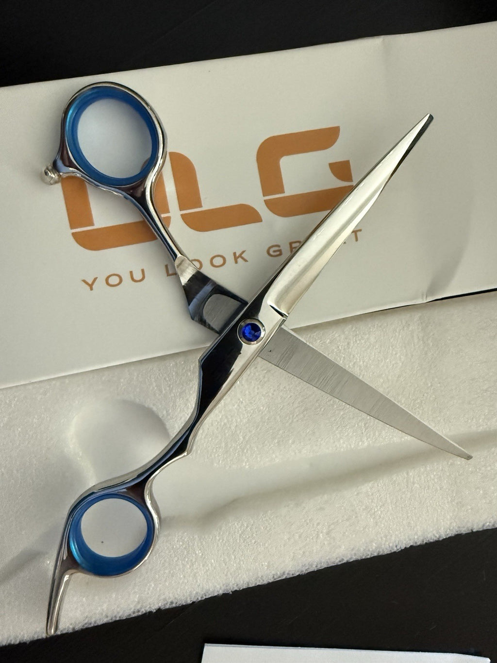 6.5 Inch Professional Hair Cutting Scissors for Barbers and Stylists
