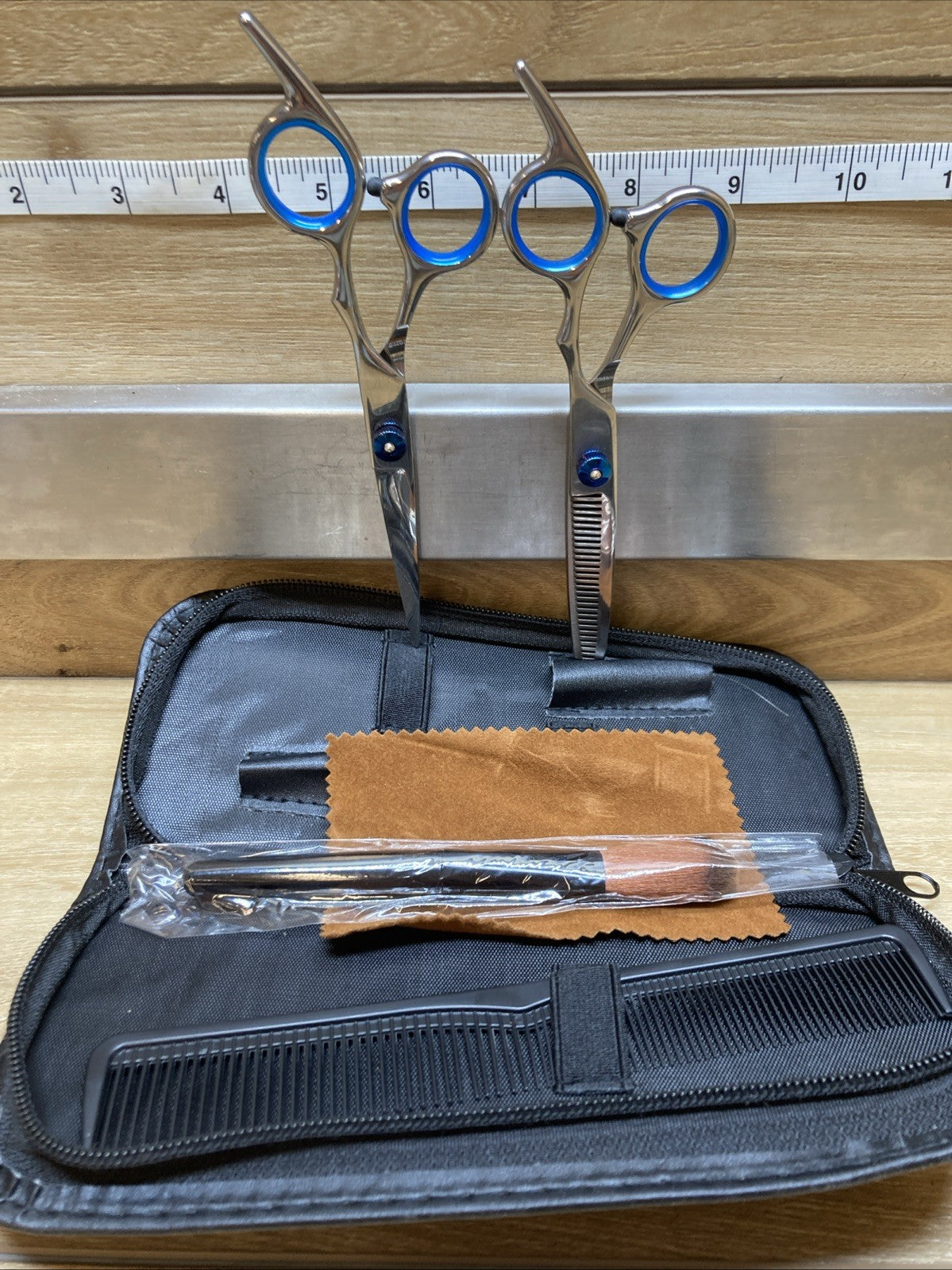 Professional Hair Cutting and Thinning Scissors Open Box - Salon Tools
