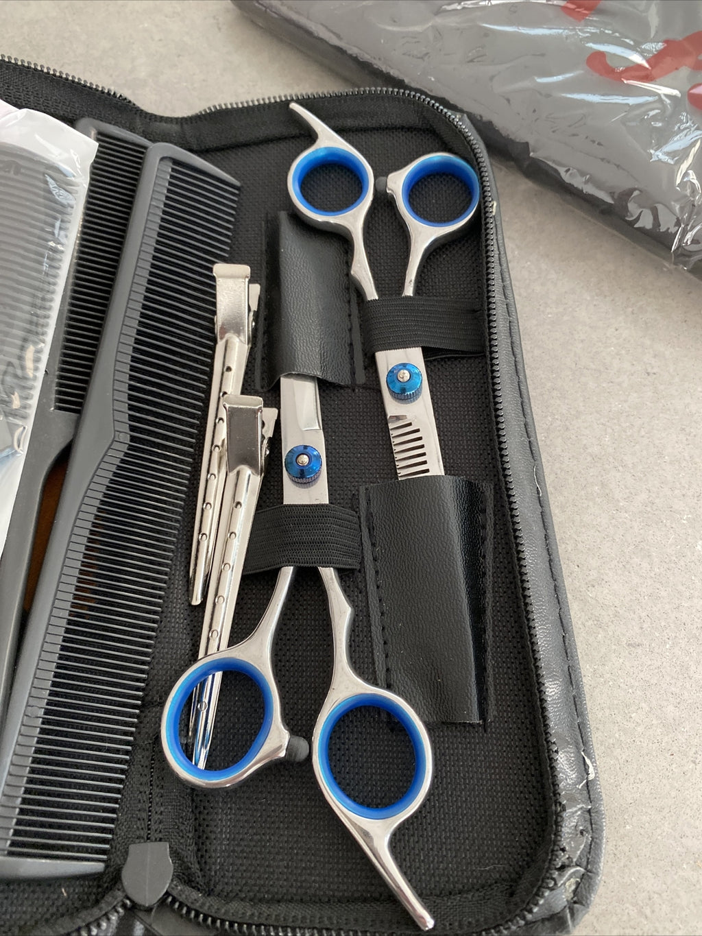 Hair Cutting Scissor Set with Carrying Case and Thinning Shears - Unbranded
