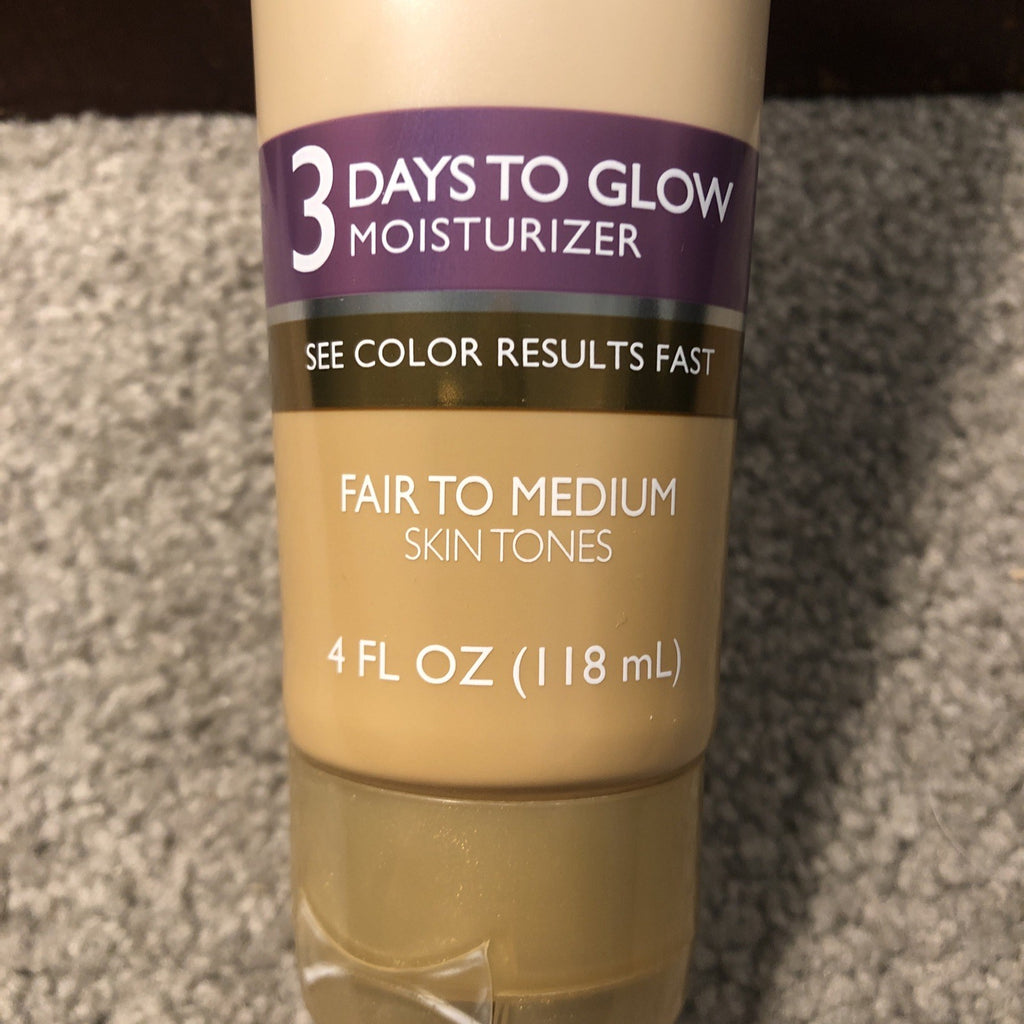 Jergens Natural Glow Moisturizer Fair to Medium Skin Tones 4oz - Gradual Self Tanning Lotion