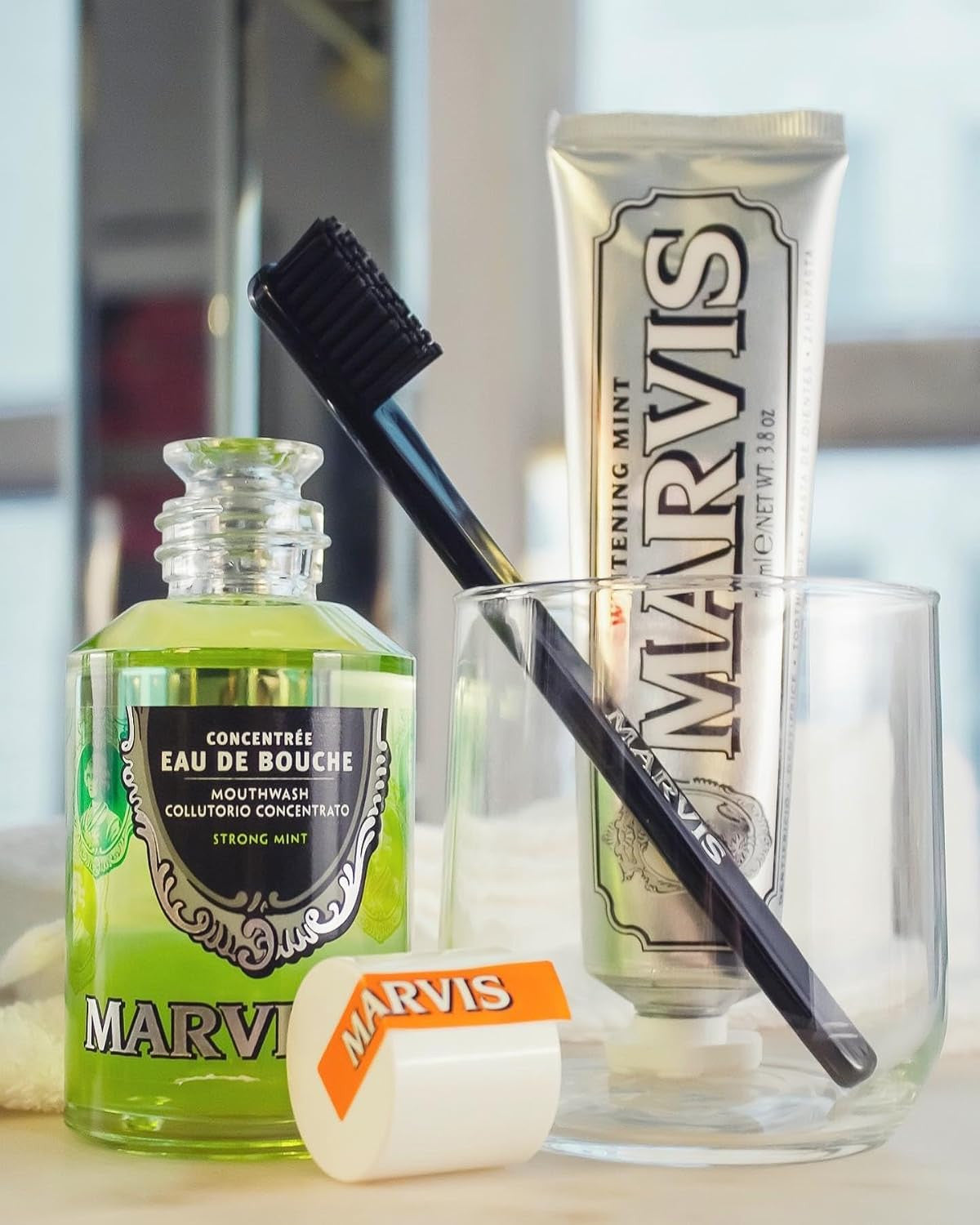 Whitening Mint Toothpaste - Long-Lasting Fresh Breath & Bright Smile