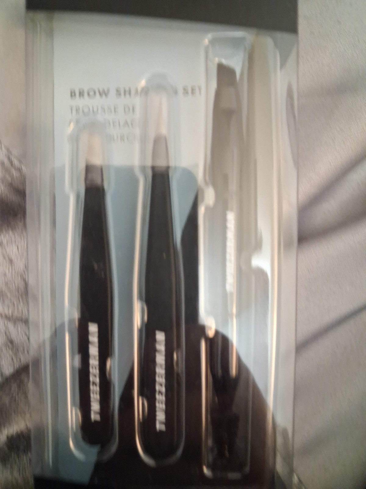 Tweezerman Brow Shaping Tweezer Set 3-Piece with Mini Brow Brush Black Vegan