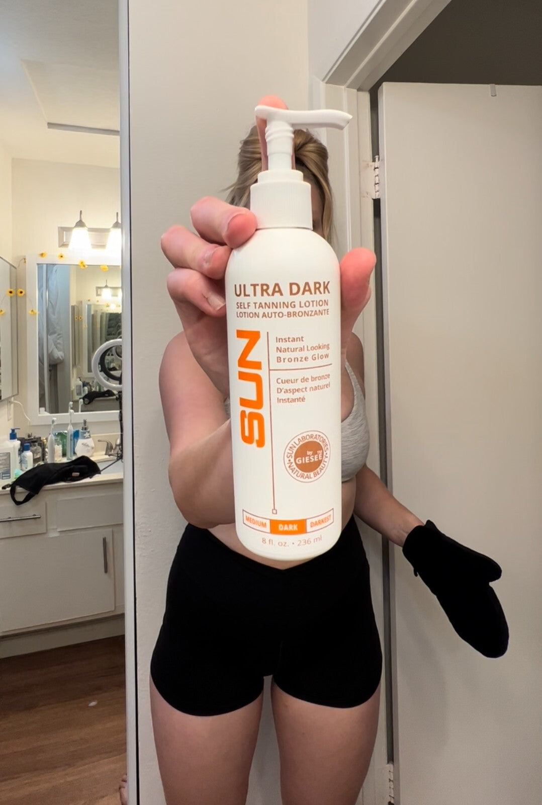 Self Tanner Lotion Ultra Dark 8 oz with Tanning Mitt - Sunless Sunless Tan