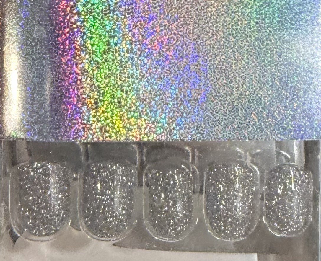 Red Aspen Henlee’s Tinsel Christmas Press On Nails - Short Square Silver Glitter