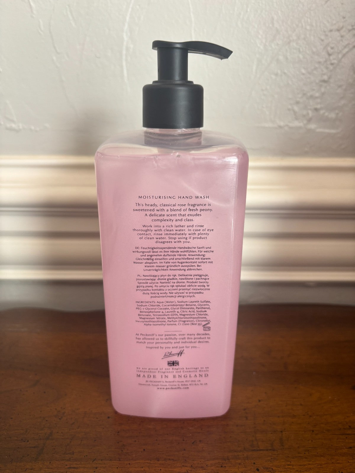 Luxury Hand Wash with Assorted Scents - 750ml/25oz, Gentle & Fragrant