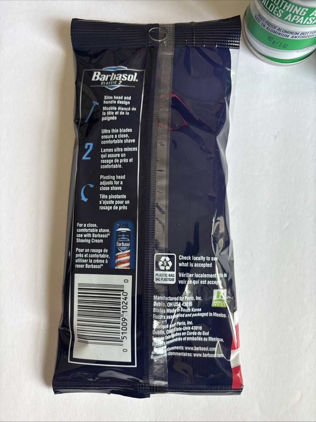 Barbasol Original Soothing Aloe Shaving Cream 5 Oz Pack of 2 with 8 Razors