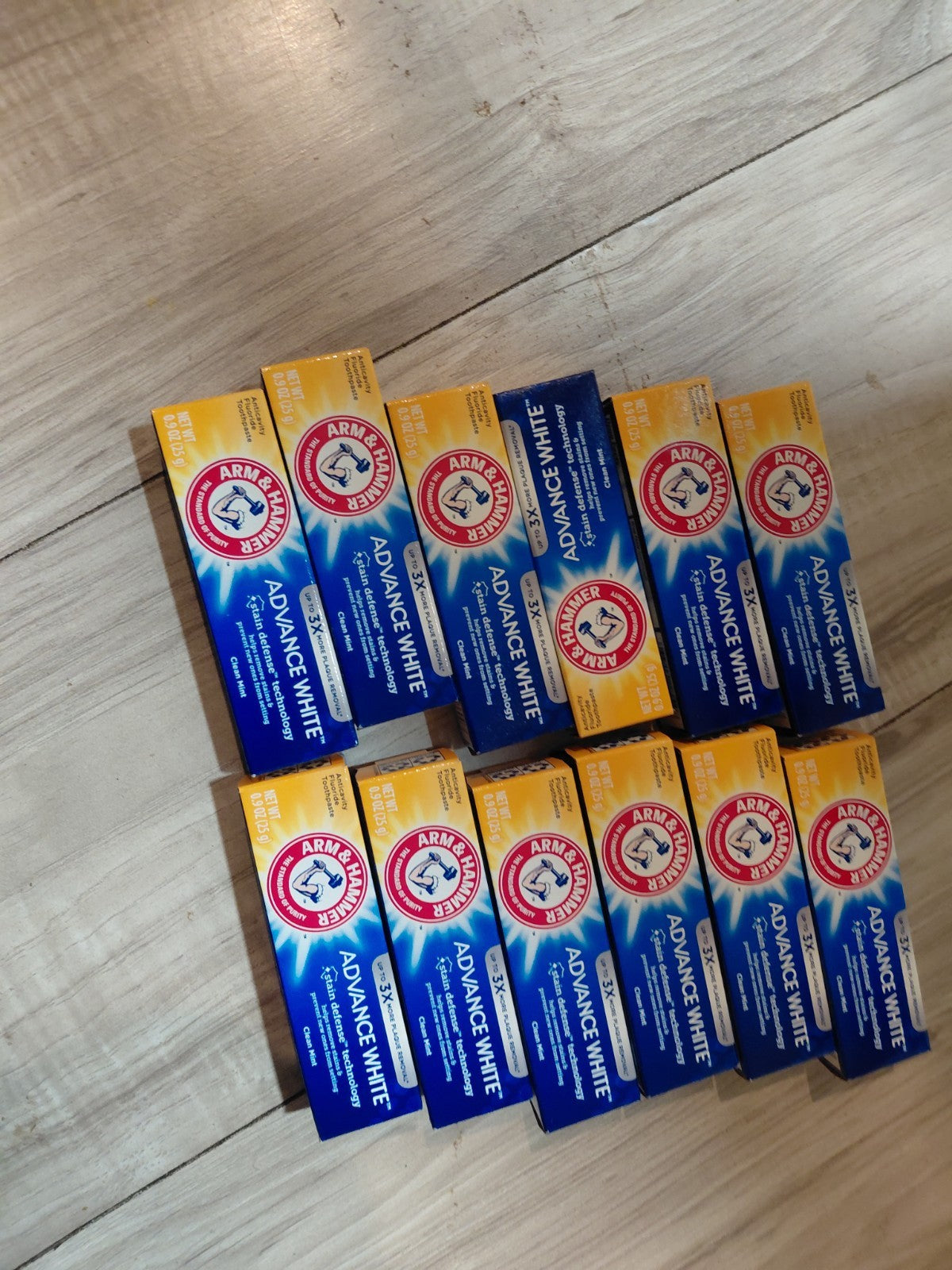 Arm & Hammer Advance White Toothpaste Clean Mint 24 Pack - Fluoride Whitening