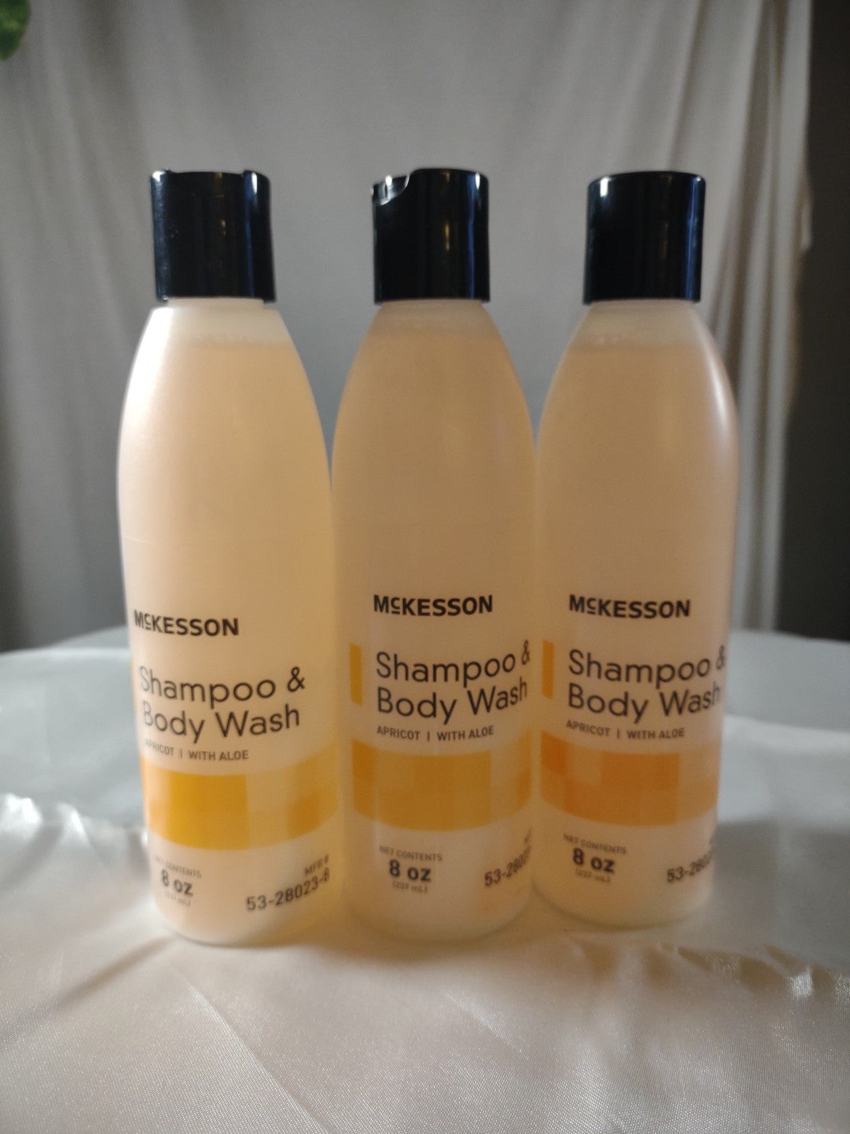 Apricot Scent Body Wash & Shampoo Set - 8 oz, Pack of 3