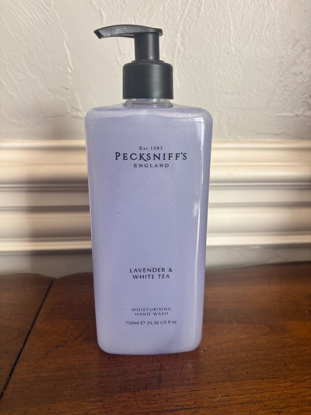 Luxury Hand Wash with Assorted Scents - 750ml/25oz, Gentle & Fragrant