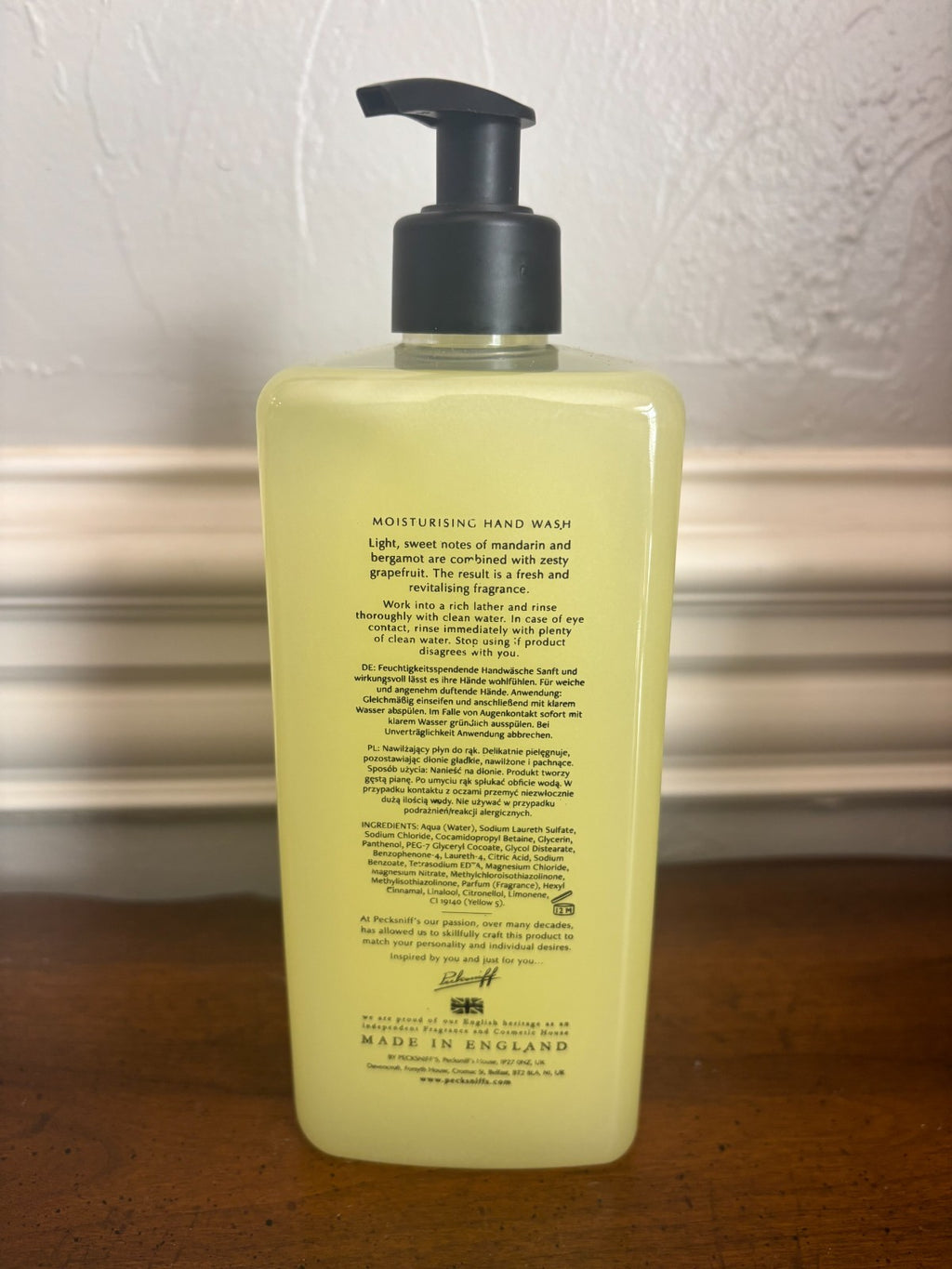 Luxury Hand Wash with Assorted Scents - 750ml/25oz, Gentle & Fragrant