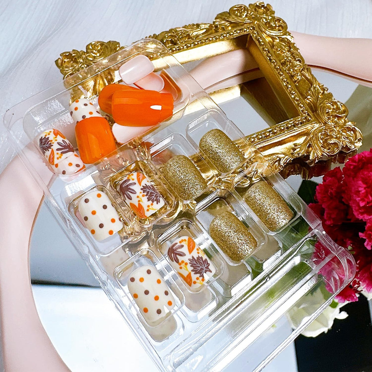 24Pcs Fall Short Square Press On Nails with Gold & Multicolor Glitter