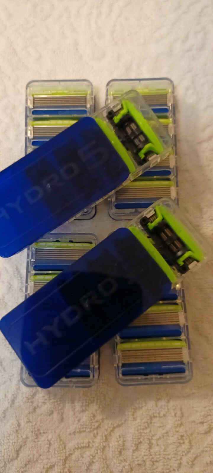 24 Schick Hydro 5 Sensitive Razor Blade Refills - 5 Ultra-Glide Blades for Men