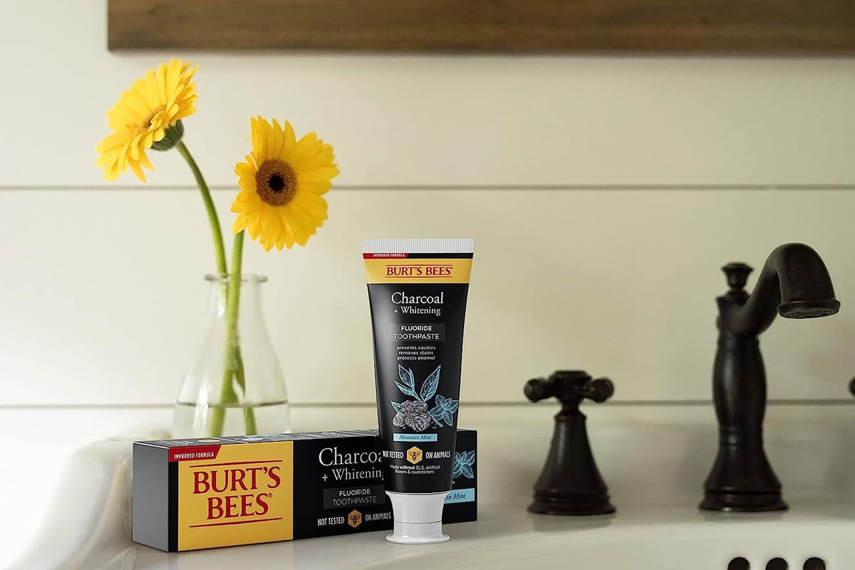 Burt’s Bees Charcoal Whitening Toothpaste Fluoride Mountain Mint 4.7oz 3 Pack