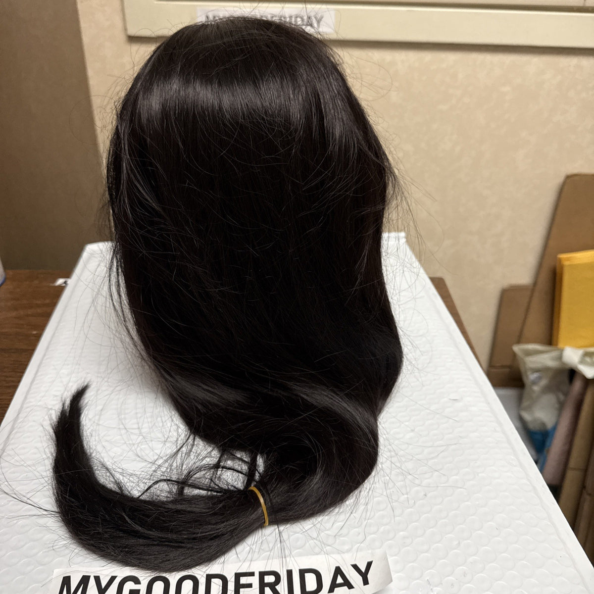 Mannequin Head with Synthetic Hair for Hairdressing Training and Styling Practice