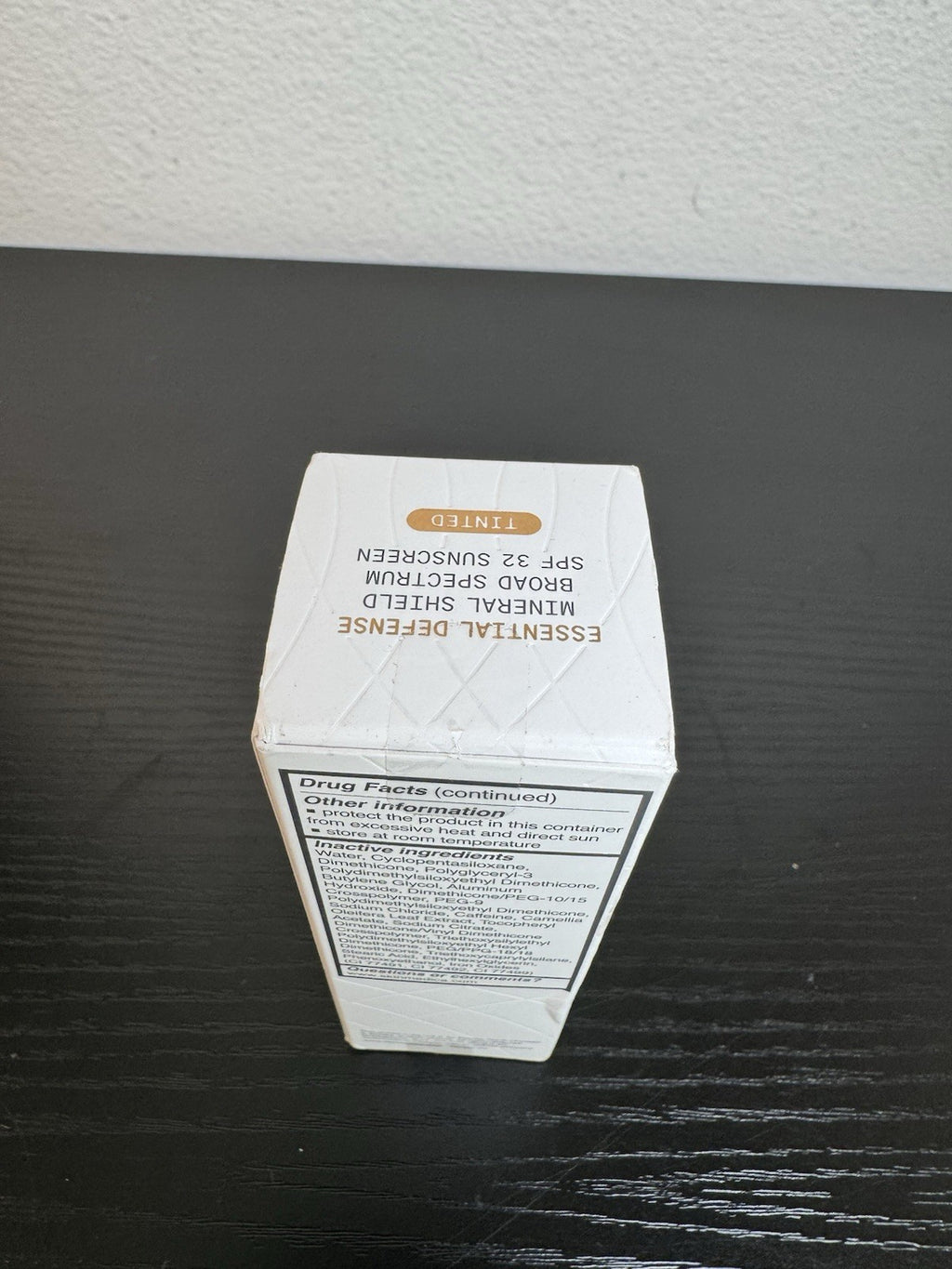 Mineral Sunscreen Tinted SPF 32 - Essential Defense Skin Shield 1.7 oz