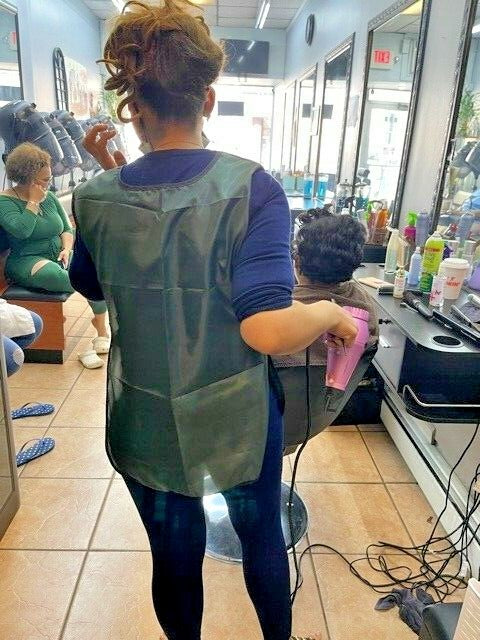 Unisex Hairdressing Cape with Pockets - Salon Barber Hair Cutting Apron - Dark Green