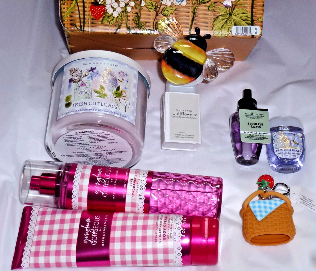 Mother's Day 2026 Picnic Basket Gift Set with Candles & Fragrance Diffuser