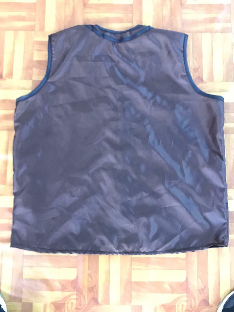Lightweight Professional Barber Vest Jacket with Pockets & Breathable Mesh Panels