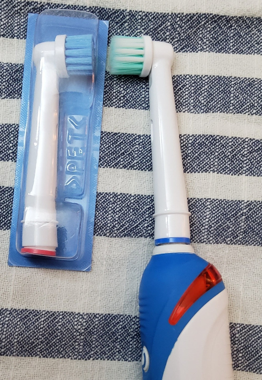 Electric Toothbrush Replacement Head for Sensitive Gums - 6 Pack