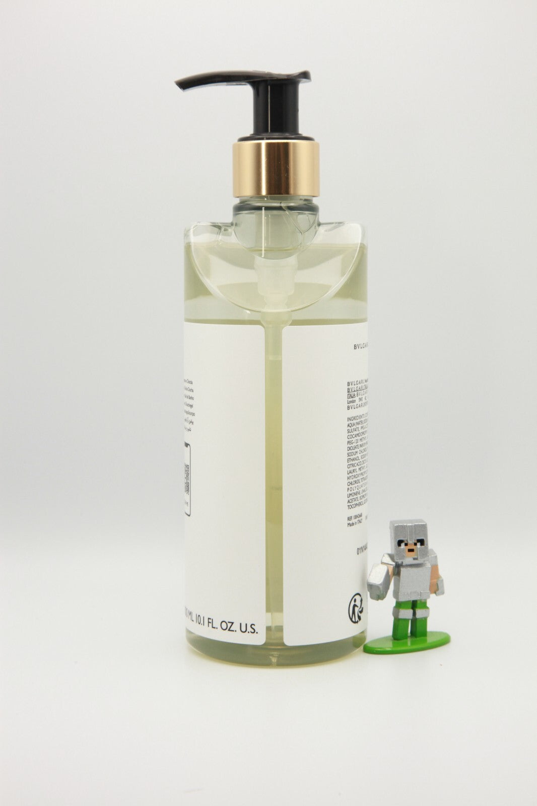 BVLGARI Eau Parfumée au Thé Blanc 300ml Shampoo & Shower Gel - Luxury Fragrance