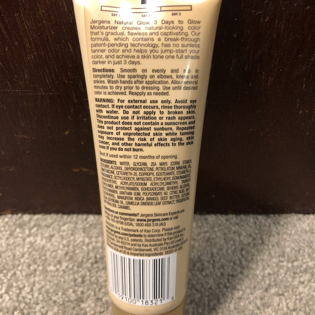 Jergens Natural Glow Moisturizer Fair to Medium Skin Tones 4oz - Gradual Self Tanning Lotion